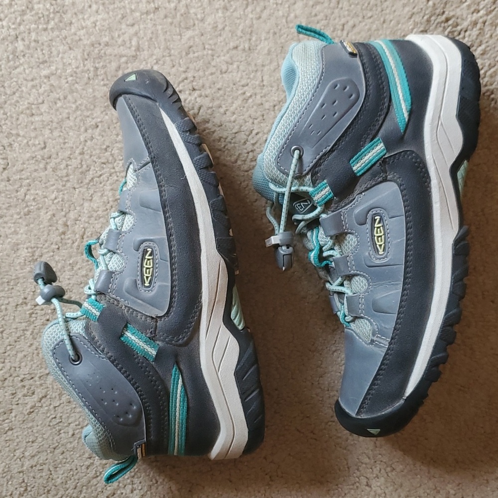 Children's Keen Targhee Mid Waterproof Hiking Sneaker - Big Kids Size 4